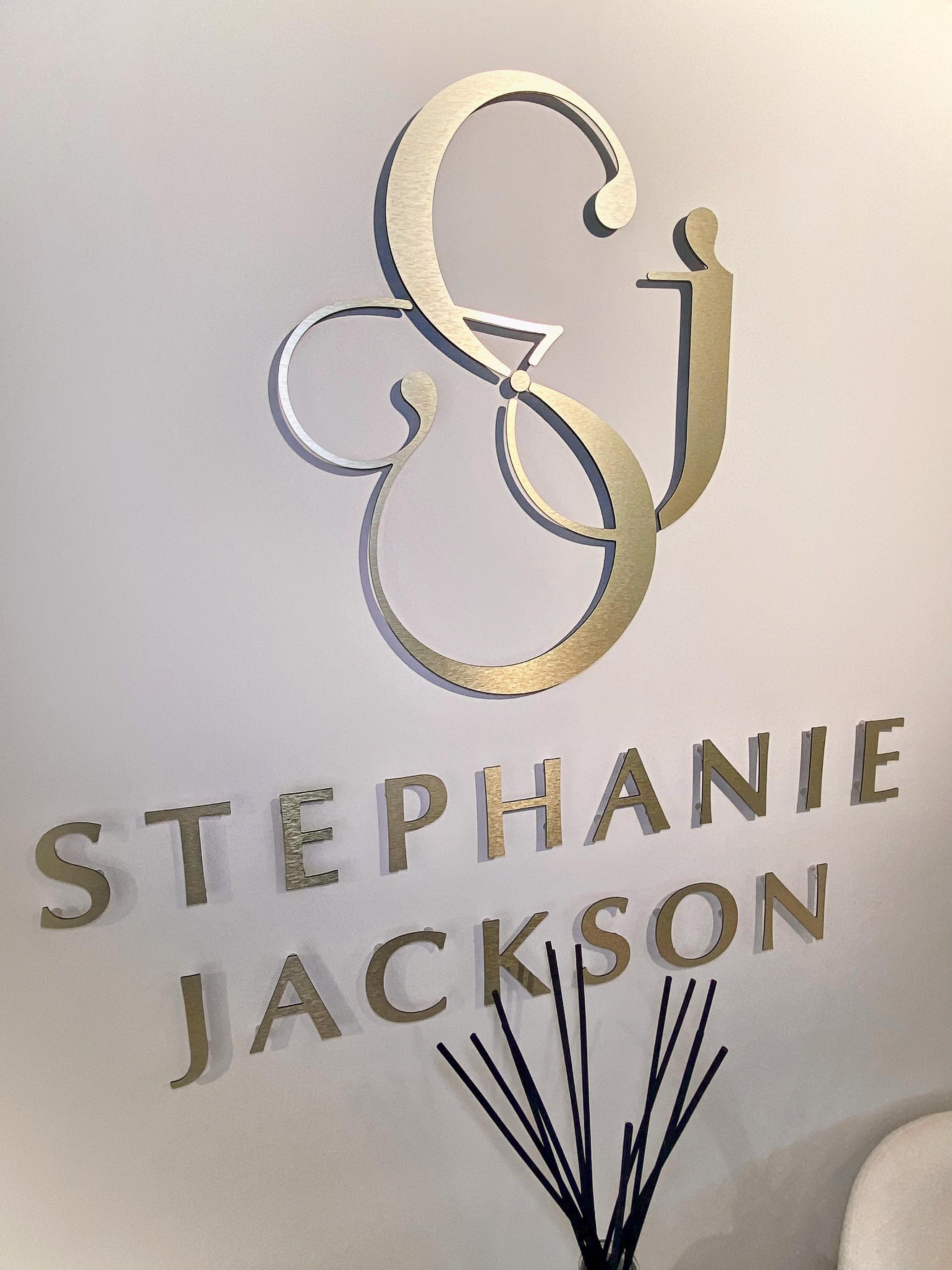 custom BRUSHED GOLD wall sign by Signature Synes – bespoke salon and clinic signage for UK beauty business owners. Signature Synes is the UK's leading signage supplier for salons, clinics and other beauty business owners